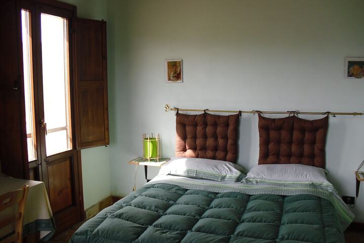 Room 6 of 6