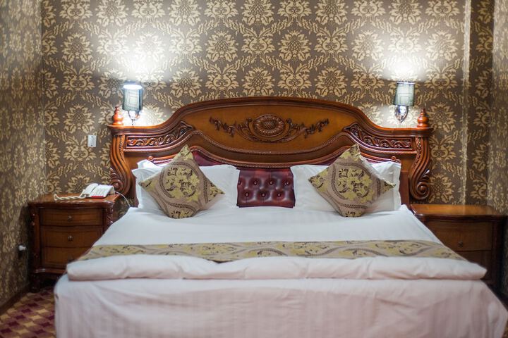 Room 28 of 48