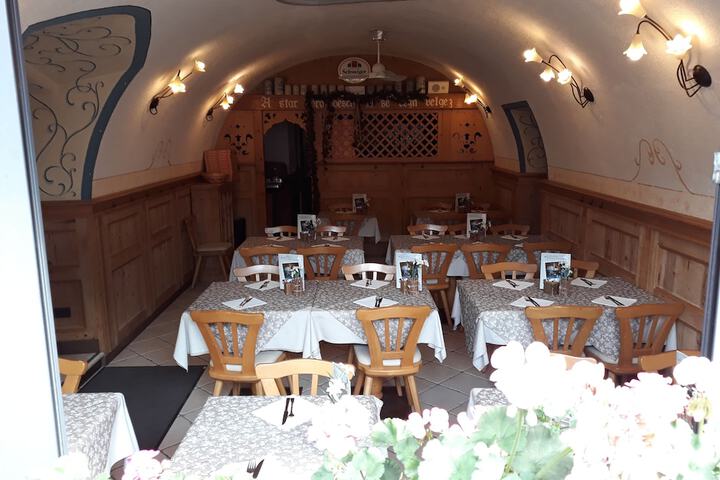 Dining Photos