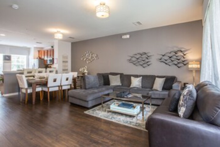 Tropical Dreams Townhome 3 Bedroom Condo by RedAwning