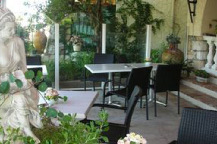Terrace/Patio 35 of 39