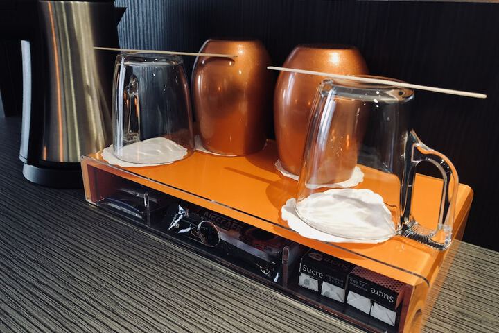 Breakfast/Coffee Service 60 of 91