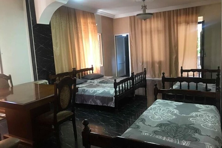 Room 12 of 41
