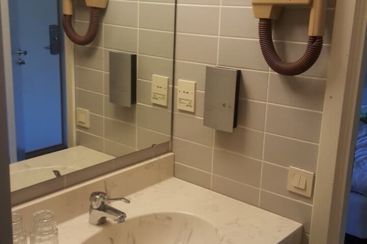 Room 20 of 50