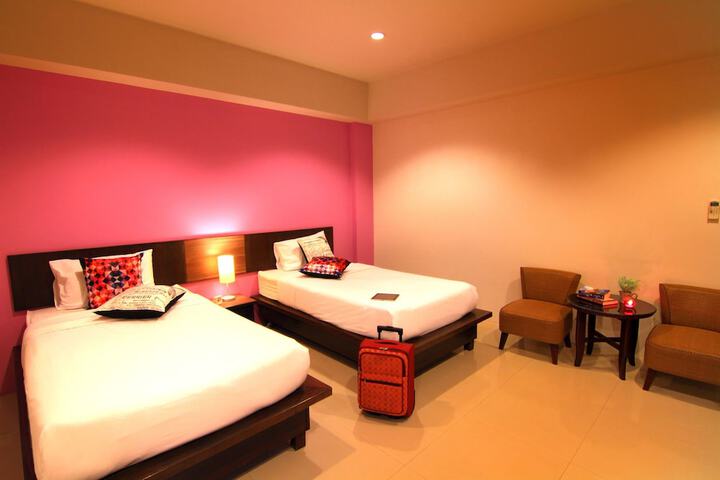 Room 9 of 27