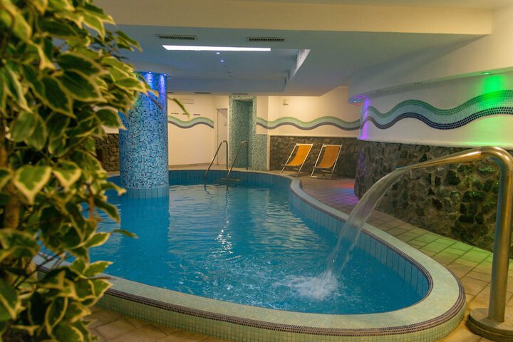 Pool Hotel