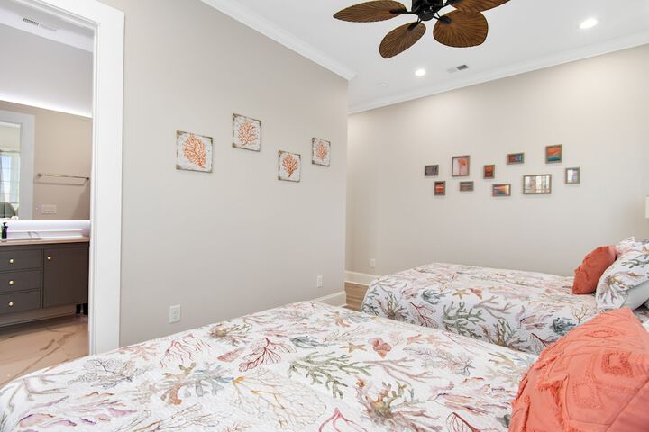 Room 705 of 759