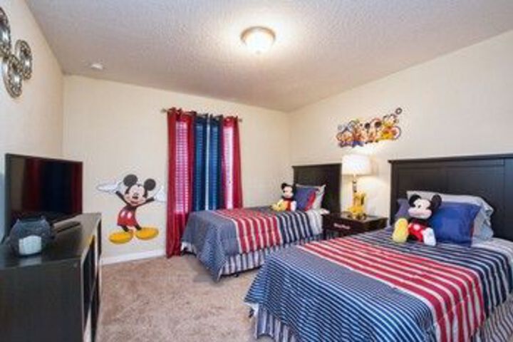 Room 9 of 46