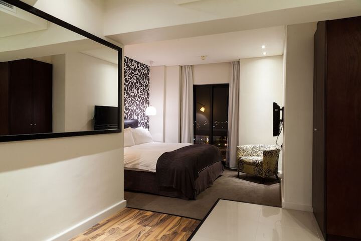 Room 15 of 56