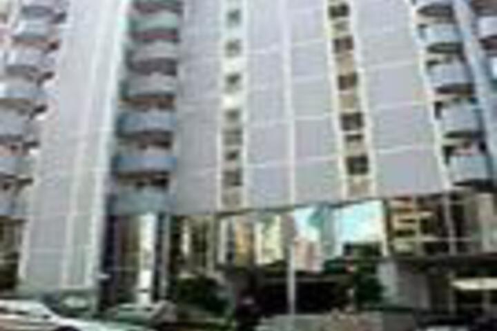 Crillon Plaza