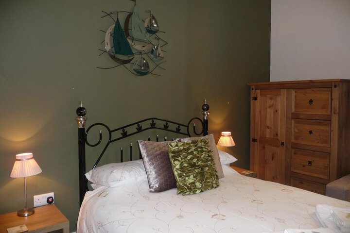 Room 15 of 17