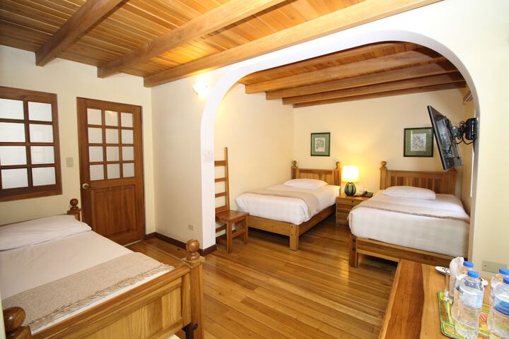 Room 9 of 47