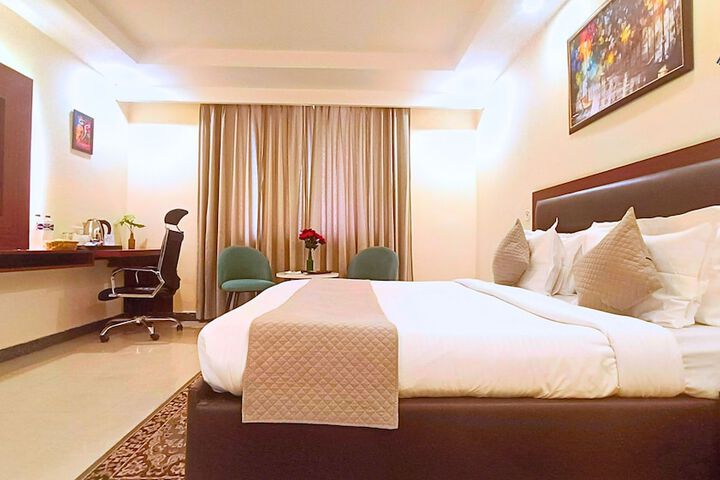 Room 17 of 95