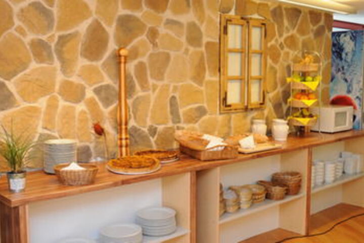 Breakfast/Coffee Service 10 of 67