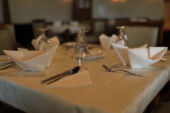 Dining 120 of 149