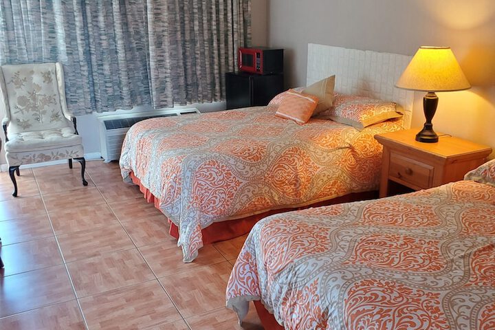Basic Double Bed (4 of 17)
