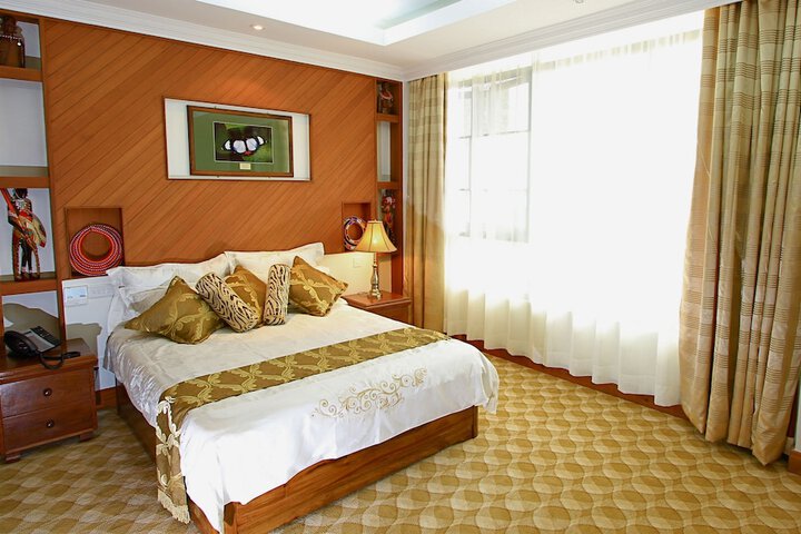 Room 6 of 35