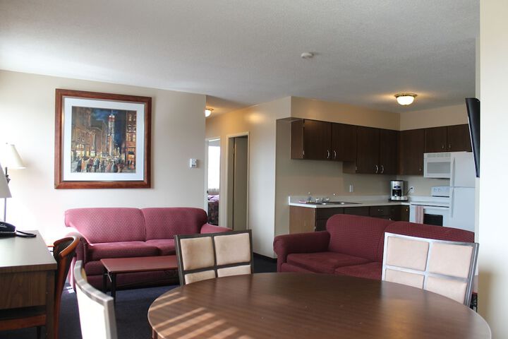 Room 21 of 34
