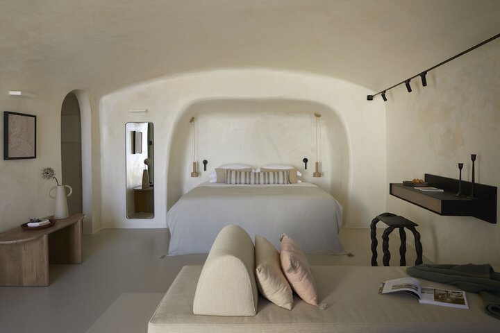 Room 28 of 100