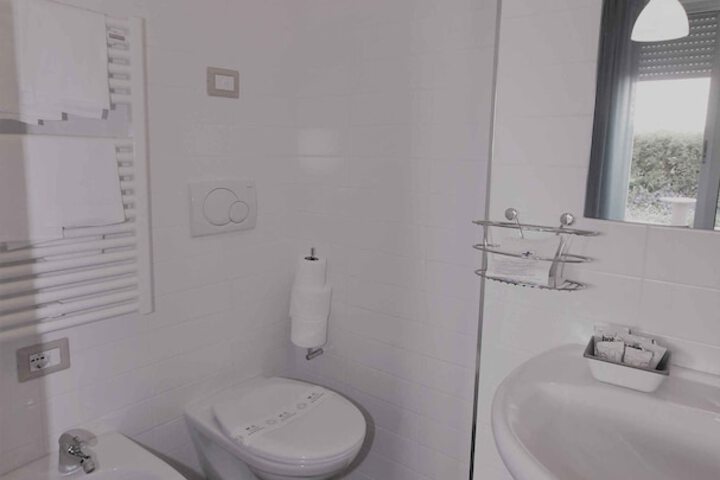 Room 126 of 151