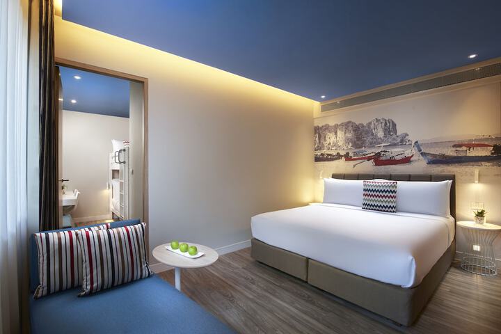 Room 7 of 175