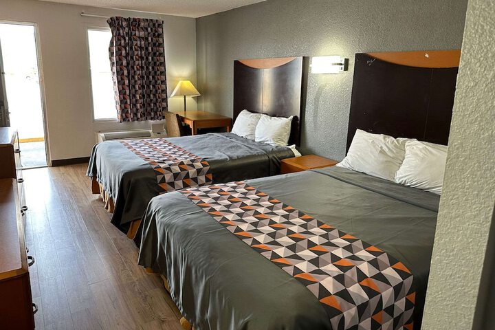 Room 20 of 29