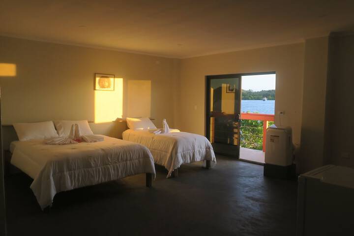 Room 13 of 41