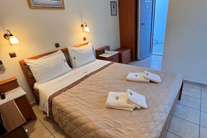 Room 22 of 77