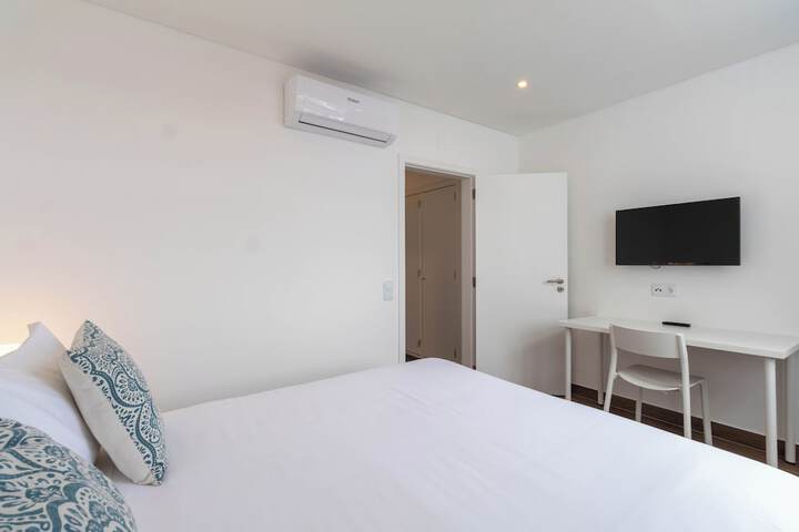 Room 14 of 21