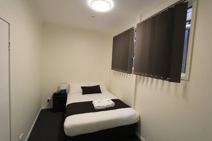 Room 9 of 73