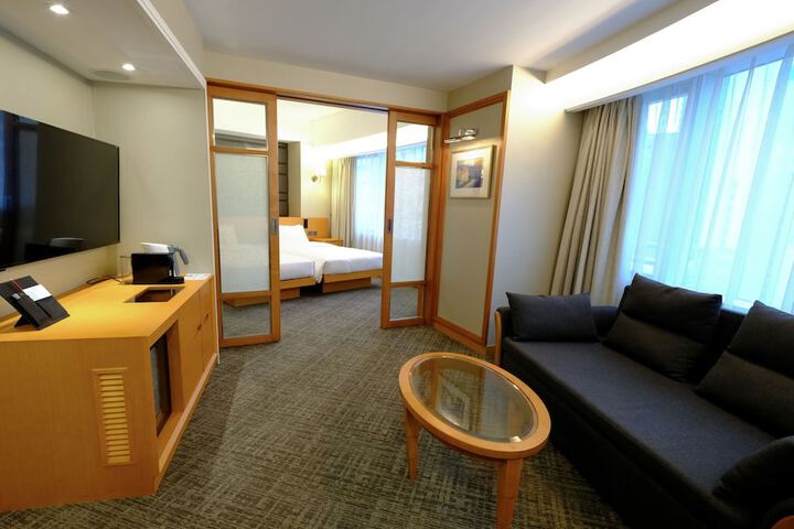 Room 31 of 67
