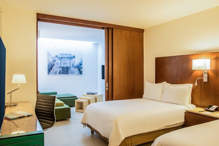 Room 3 of 114