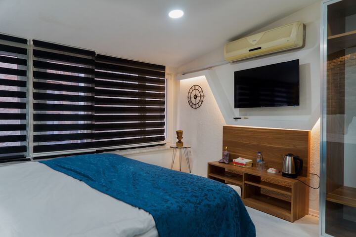 Room 22 of 50