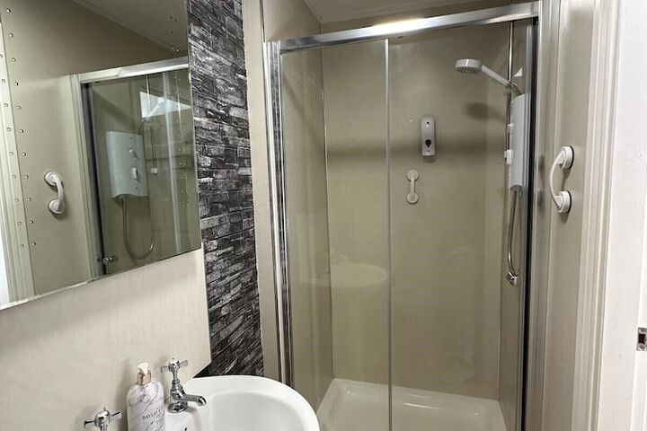 Room 18 of 21