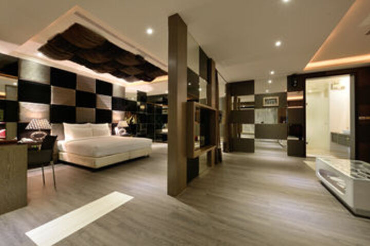 Room 48 of 118
