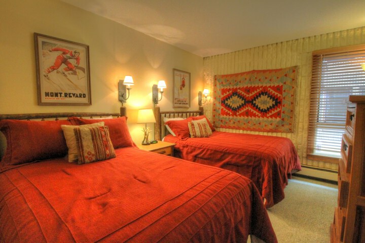 Room 14 of 77