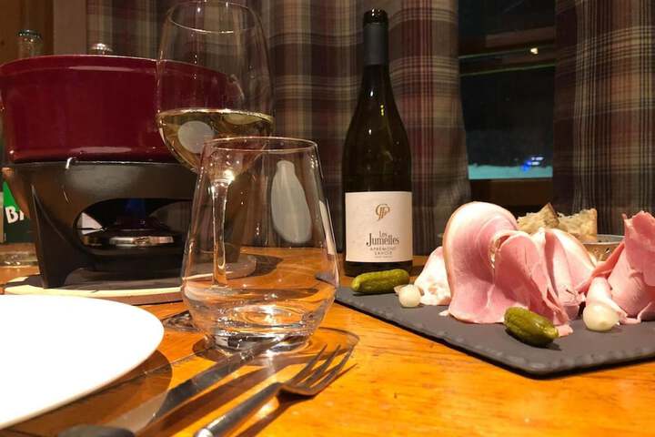 Dining 40 of 54