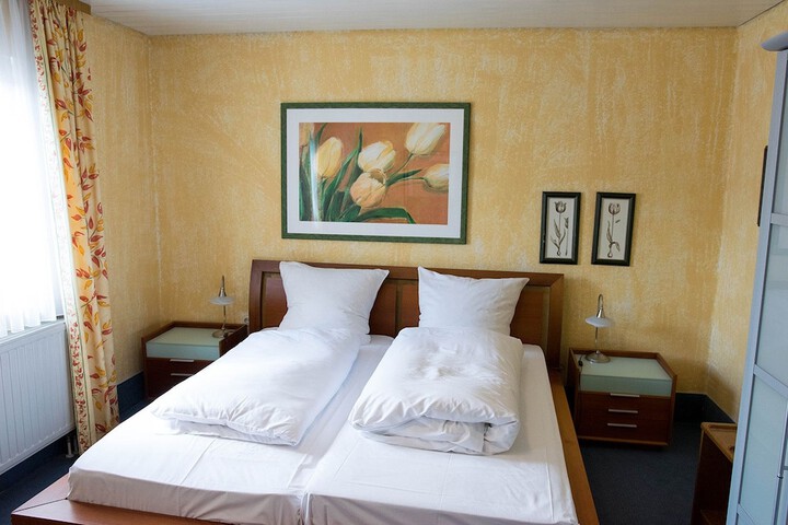 Room 2 of 14