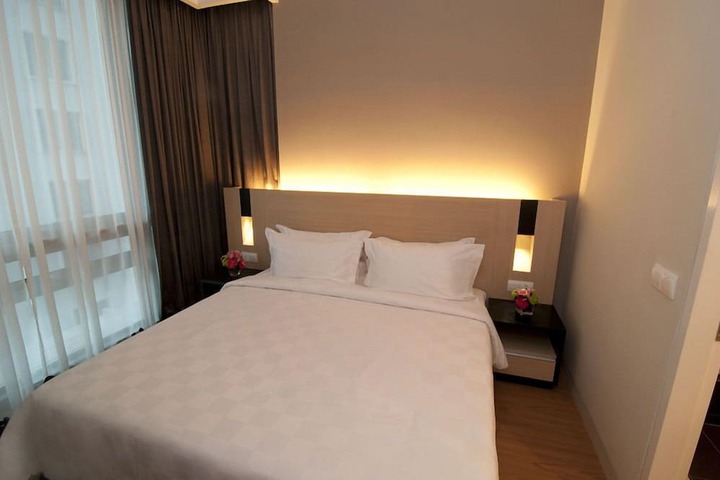 Room 16 of 26