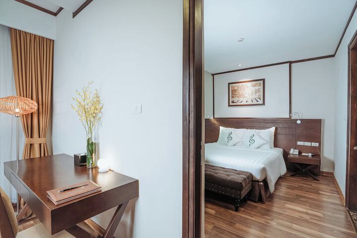 Room 22 of 100
