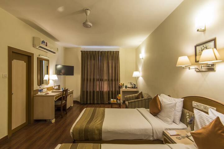 Room 30 of 94