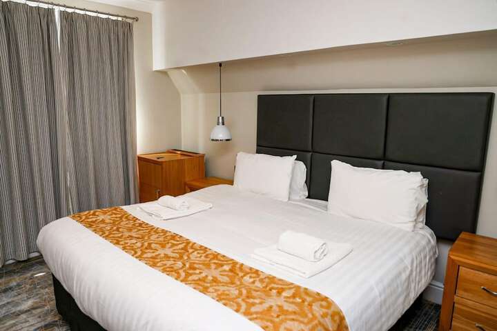 Room 38 of 64
