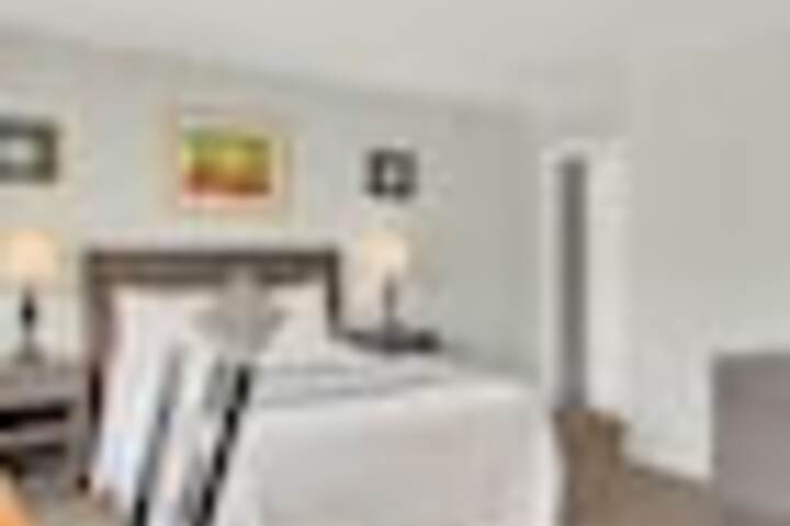 Room 53 of 150