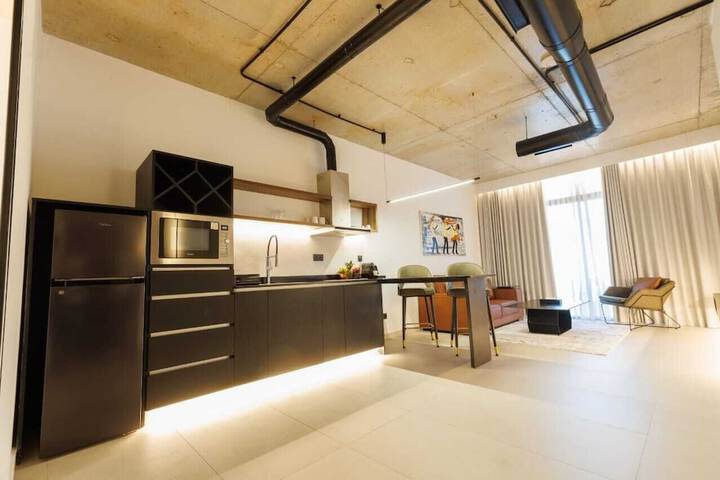 Room 15 of 28
