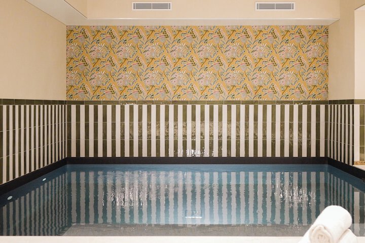 Pool 69 of 90
