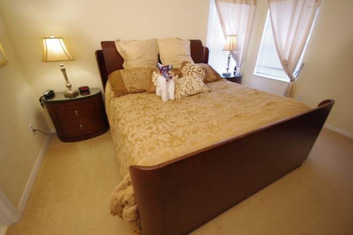 Room 8 of 46