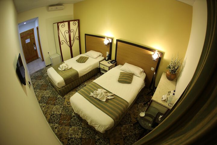 Room 50 of 60