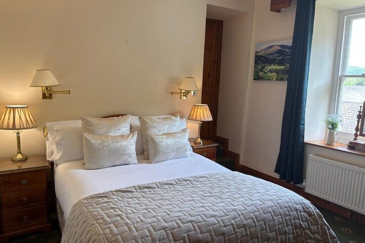 Room 14 of 34