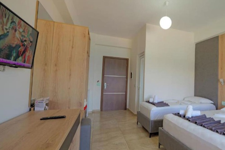 Room 22 of 48