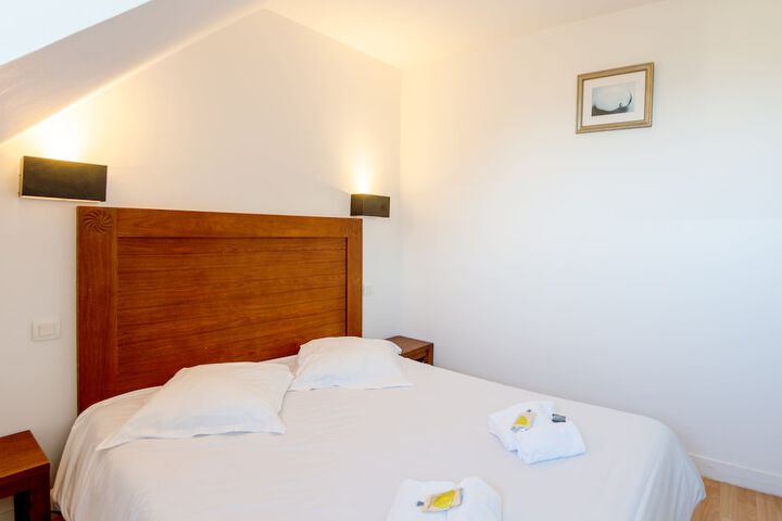 Room 10 of 73
